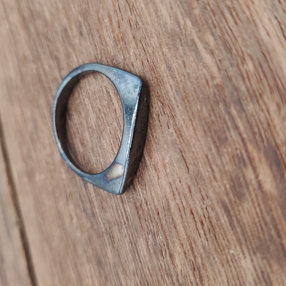 Men's Black Sleek Metal  Ring  ‎ R807